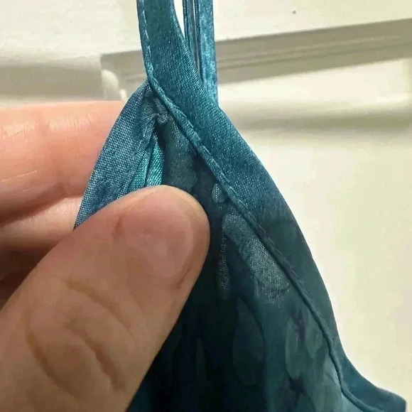 Vintage Gold Label Victorias Secret Slip Dress size Large GUC - Picture 3 of 7